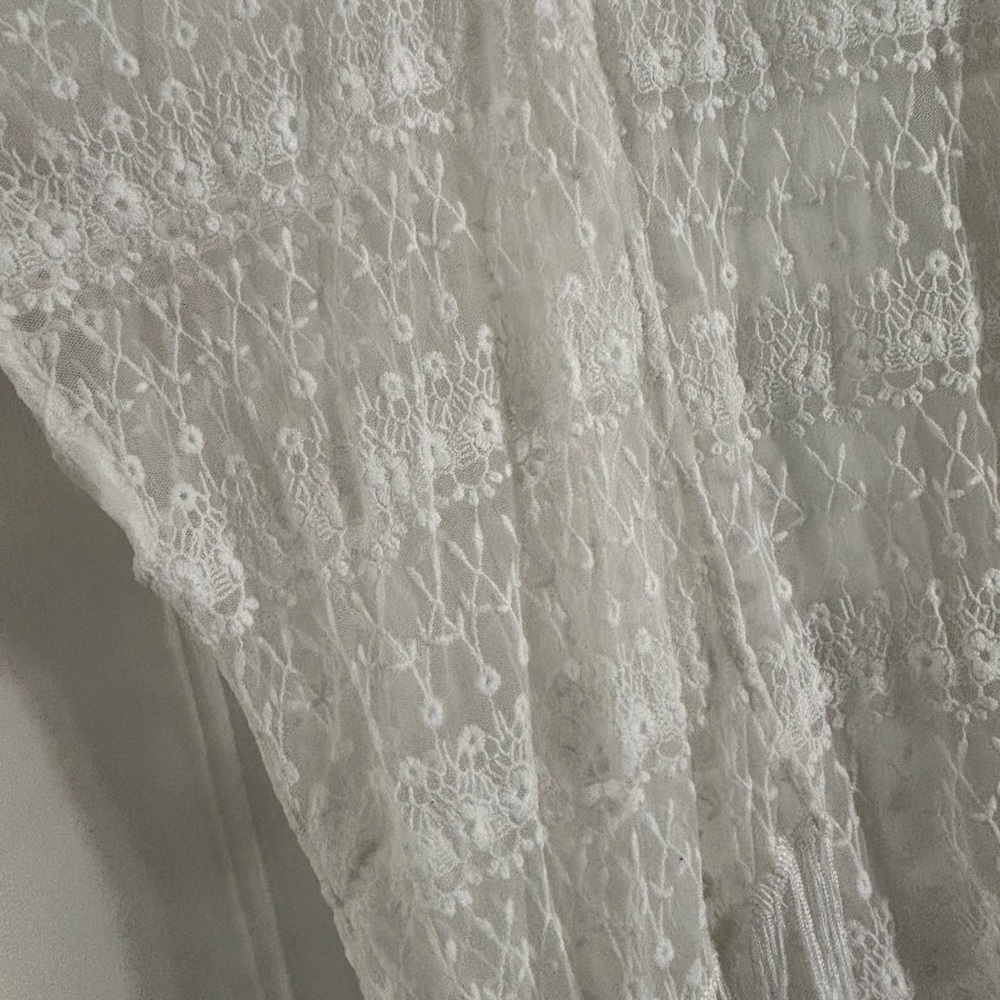 Hollister White Lace Fringe Kimono - Picture 3 of 3